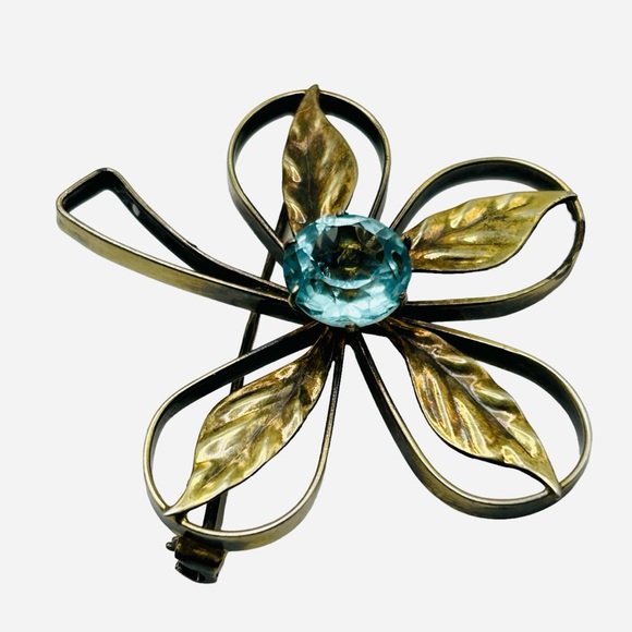 Vintage 1940's Sterling Glass Blue Zircon Brooch - Picture 3 of 6
